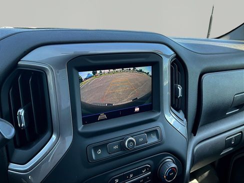 Used 2022 Chevrolet Silverado 2500 Custom w/ Custom Value Package AWD/4WD image 13