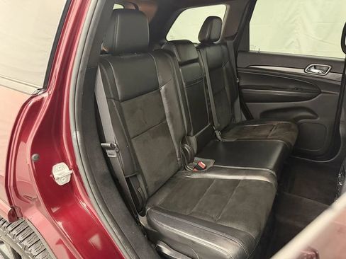Used 2017 Jeep Grand Cherokee Altitude AWD/4WD image 24