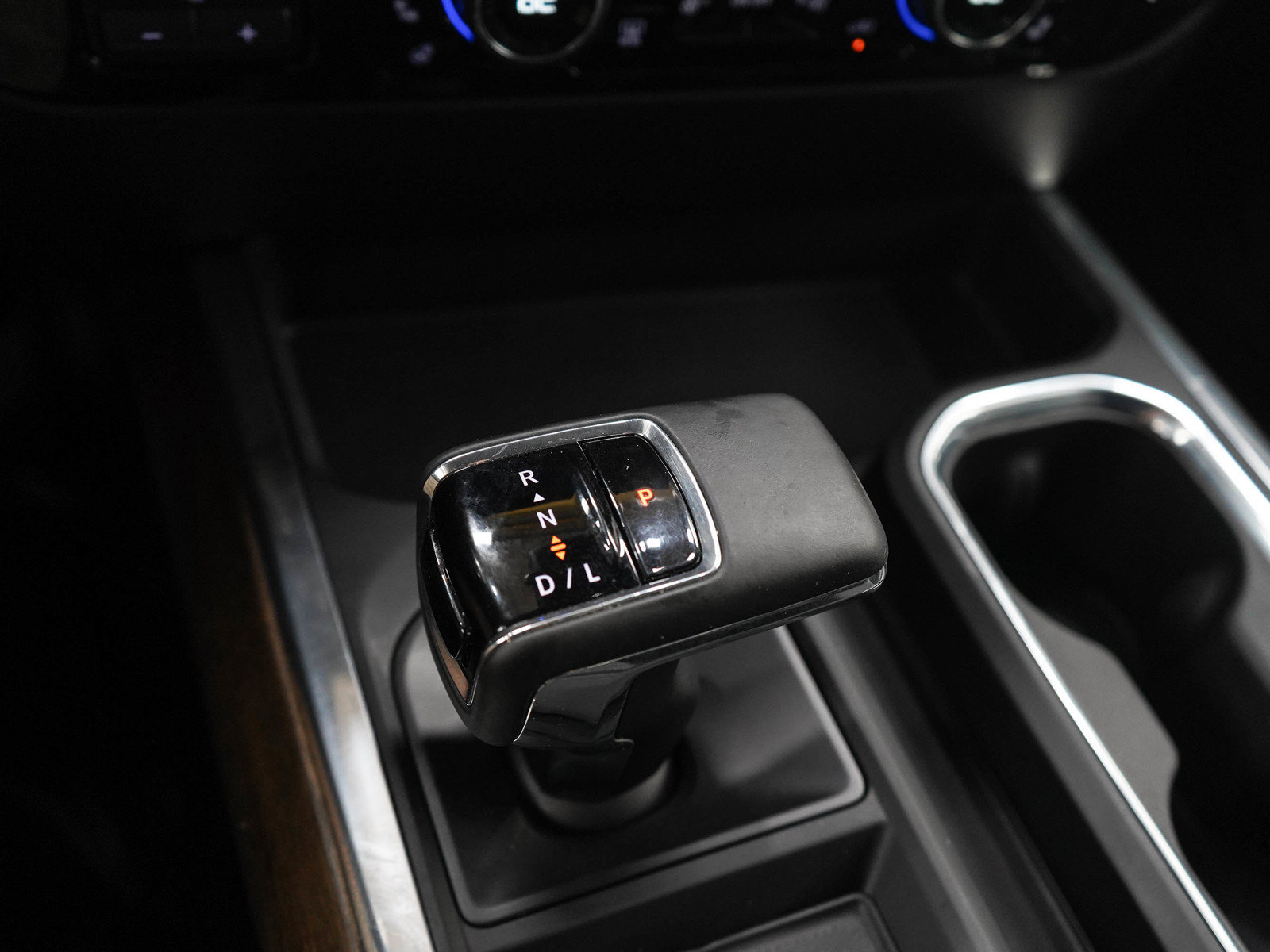 Used 2025 Chevrolet Silverado 1500 High Country AWD/4WD image 22