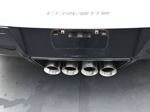 Used 2017 Chevrolet Corvette Stingray Coupe w/ 1LT RWD image 25