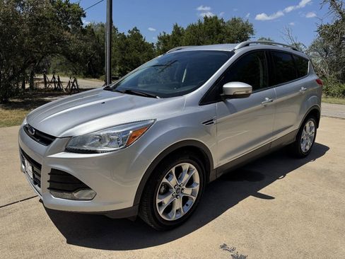 Used 2015 Ford Escape Titanium FWD image 8