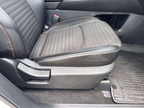 Used 2024 Nissan Pathfinder Rock Creek AWD/4WD image 18