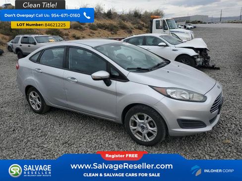 Used 2014 Ford Fiesta SE image 5