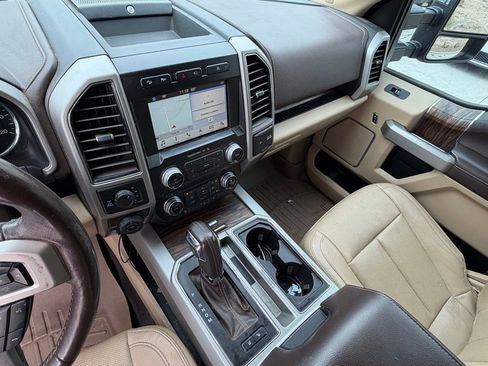 Used 2018 Ford F150 Lariat w/ Equipment Group 502A Luxury image 19