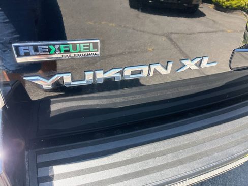 Used 2012 GMC Yukon XL Denali AWD/4WD image 11