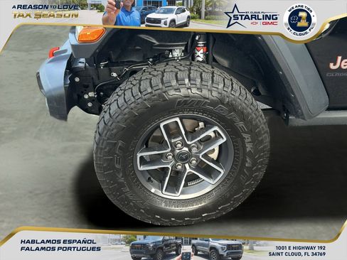 Used 2025 Jeep Gladiator Mojave w/ Safety Group image 11