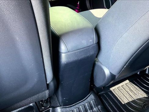 Used 2020 Kia Soul LX FWD image 32