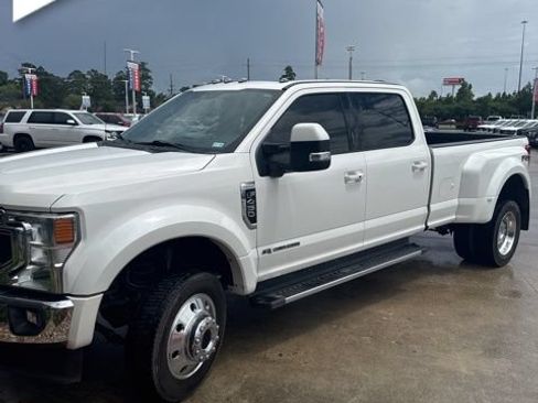 Certified 2020 Ford F450 Lariat w/ Lariat Ultimate Package AWD/4WD image 3