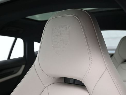Used 2025 Porsche Panamera 4 image 18