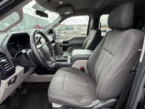 Used 2017 Ford F150 XL w/ Equipment Group 101A Mid image 12