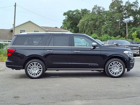 Used 2022 Ford Expedition Max Platinum AWD/4WD image 8