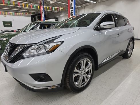 Used 2016 Nissan Murano Platinum w/ Platinum Technology Package AWD/4WD image 3