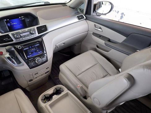 Used 2015 Honda Odyssey EX-L image 18
