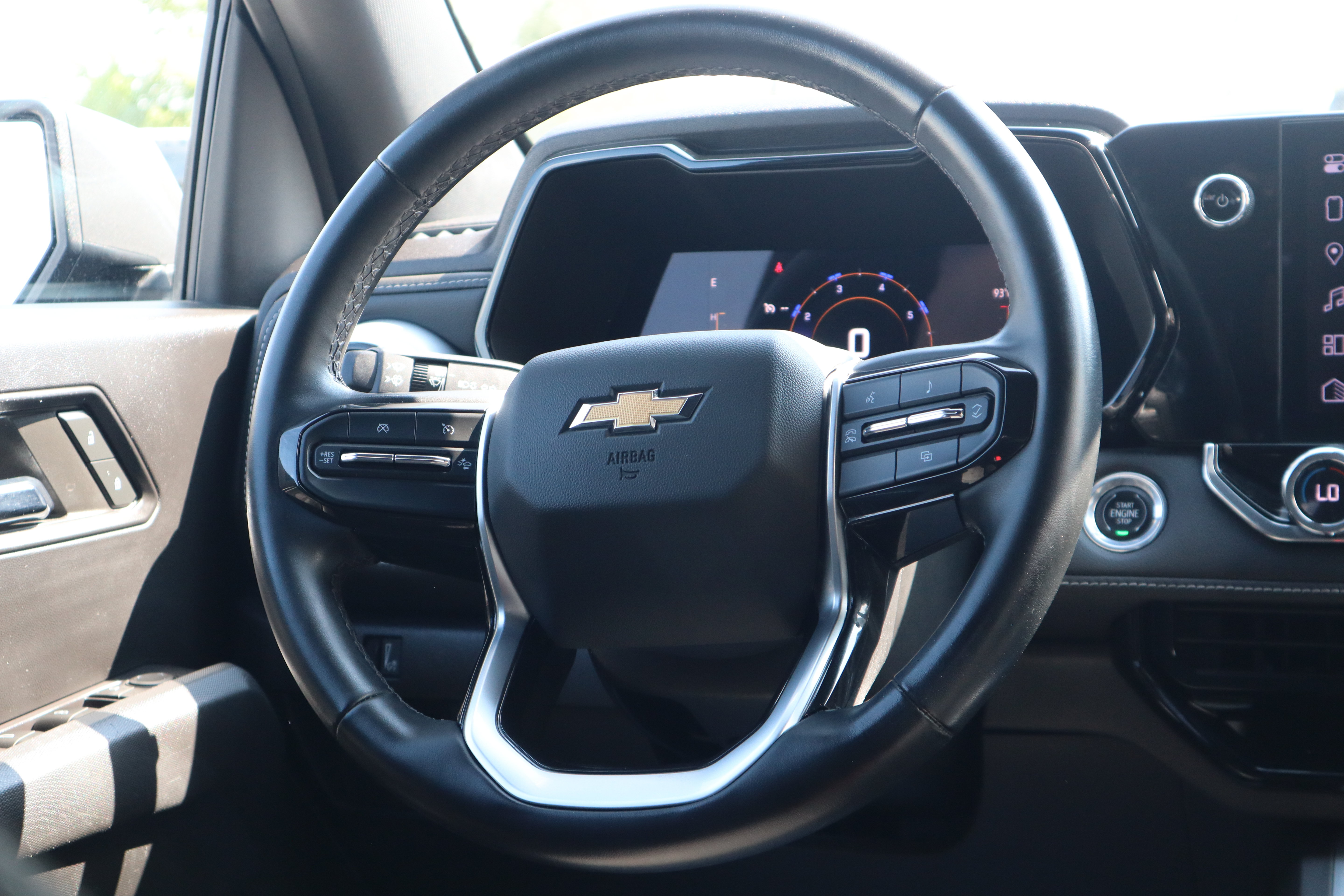 Used 2023 Chevrolet Colorado LT w/ LT Convenience Package RWD image 13