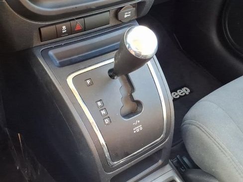 Used 2016 Jeep Patriot Sport w/ Power Value Group AWD/4WD image 22