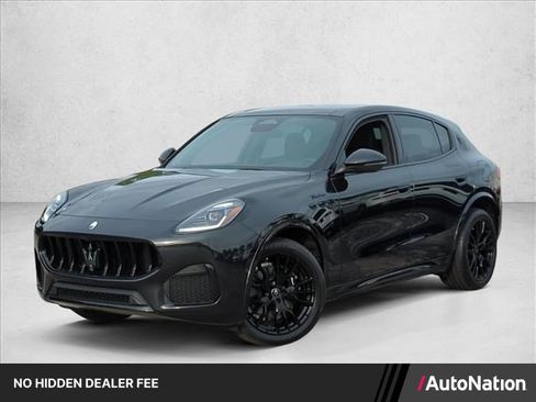 Used 2025 Maserati Grecale Modena AWD/4WD image 1