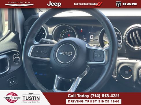 Used 2023 Jeep Wrangler Unlimited Rubicon 4xe w/ Steel Bumper Group AWD/4WD image 15