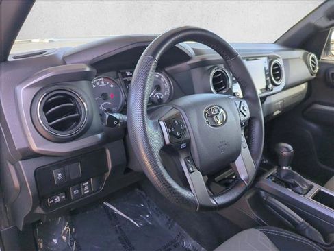 Used 2023 Toyota Tacoma TRD Sport image 10