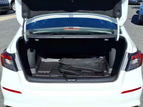 Used 2025 Honda Civic Sport image 18