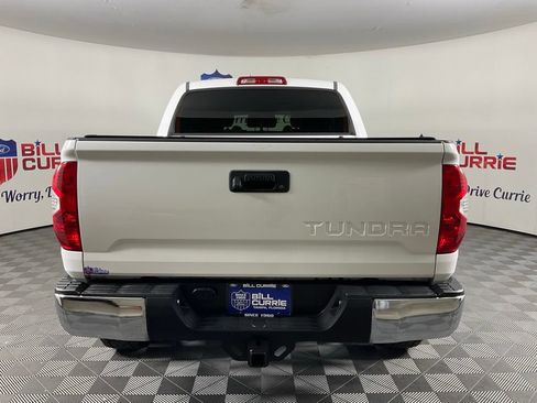 Used 2018 Toyota Tundra SR5 w/ SR5 Upgrade Package RWD image 4