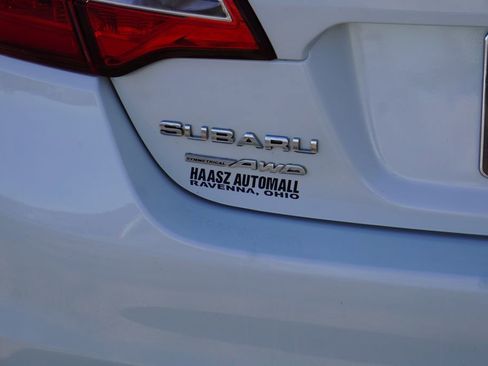Used 2017 Subaru Legacy 2.5i Premium AWD/4WD image 7