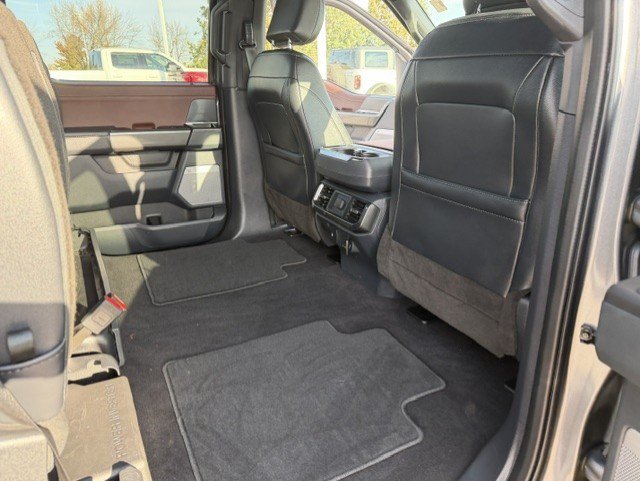 Used 2023 Ford F150 Lariat AWD/4WD image 38