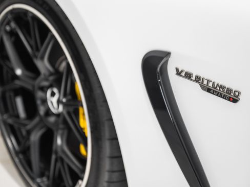 Used 2025 Mercedes-Benz AMG GT 63 image 11