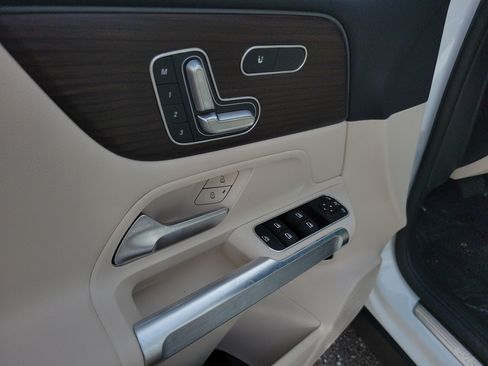 Certified 2026 Mercedes-Benz GLB 250 image 20