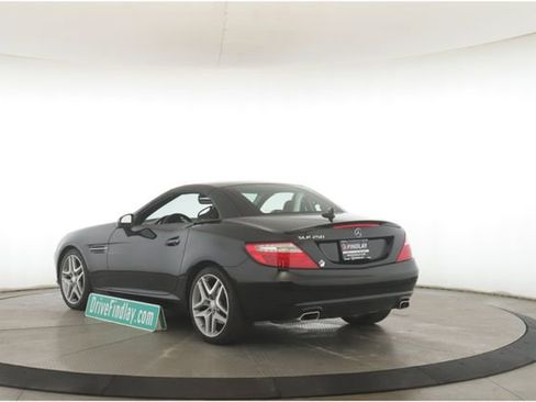 Used 2015 Mercedes-Benz SLK 250 image 8