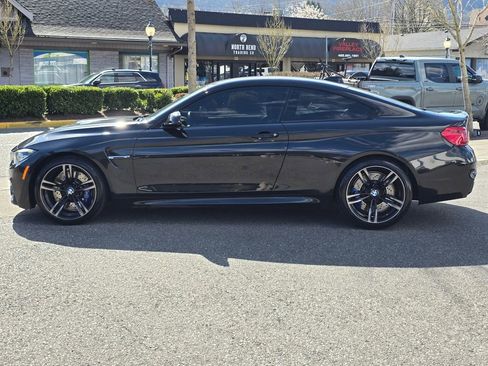 Used 2018 BMW M4 Coupe RWD image 8