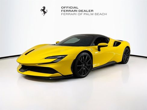 Certified 2022 Ferrari SF90 Spider image 3