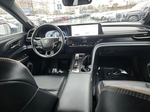 Used 2024 Toyota Crown Limited image 15