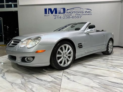 Used 2008 Mercedes-Benz SL 550 w/ P1 Pkg image 18