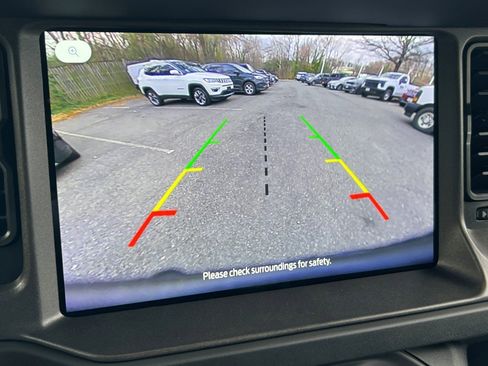 New 2025 Ford Bronco 4-Door image 23