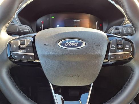 Used 2024 Ford Escape SE image 10