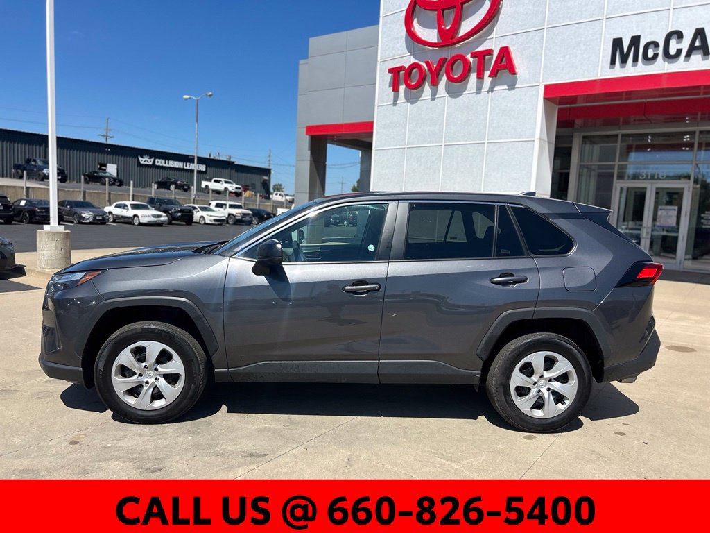 Used 2025 Toyota RAV4 LE AWD/4WD image 11