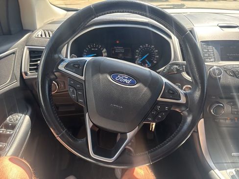 Used 2015 Ford Edge SEL image 9
