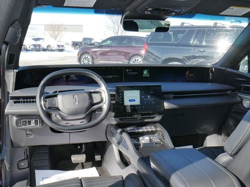 Used 2024 Lincoln Nautilus Reserve w/ Equipment Group 203A image 40