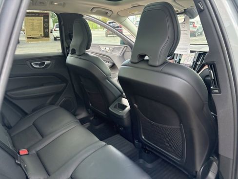 Certified 2024 Volvo XC60 B5 Plus AWD/4WD image 37