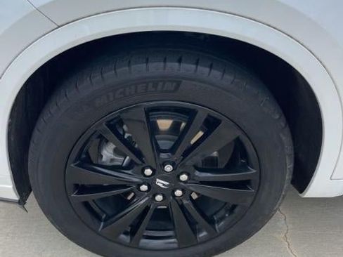 Certified 2023 Cadillac XT6 Premium Luxury w/ Technology Package AWD/4WD image 10