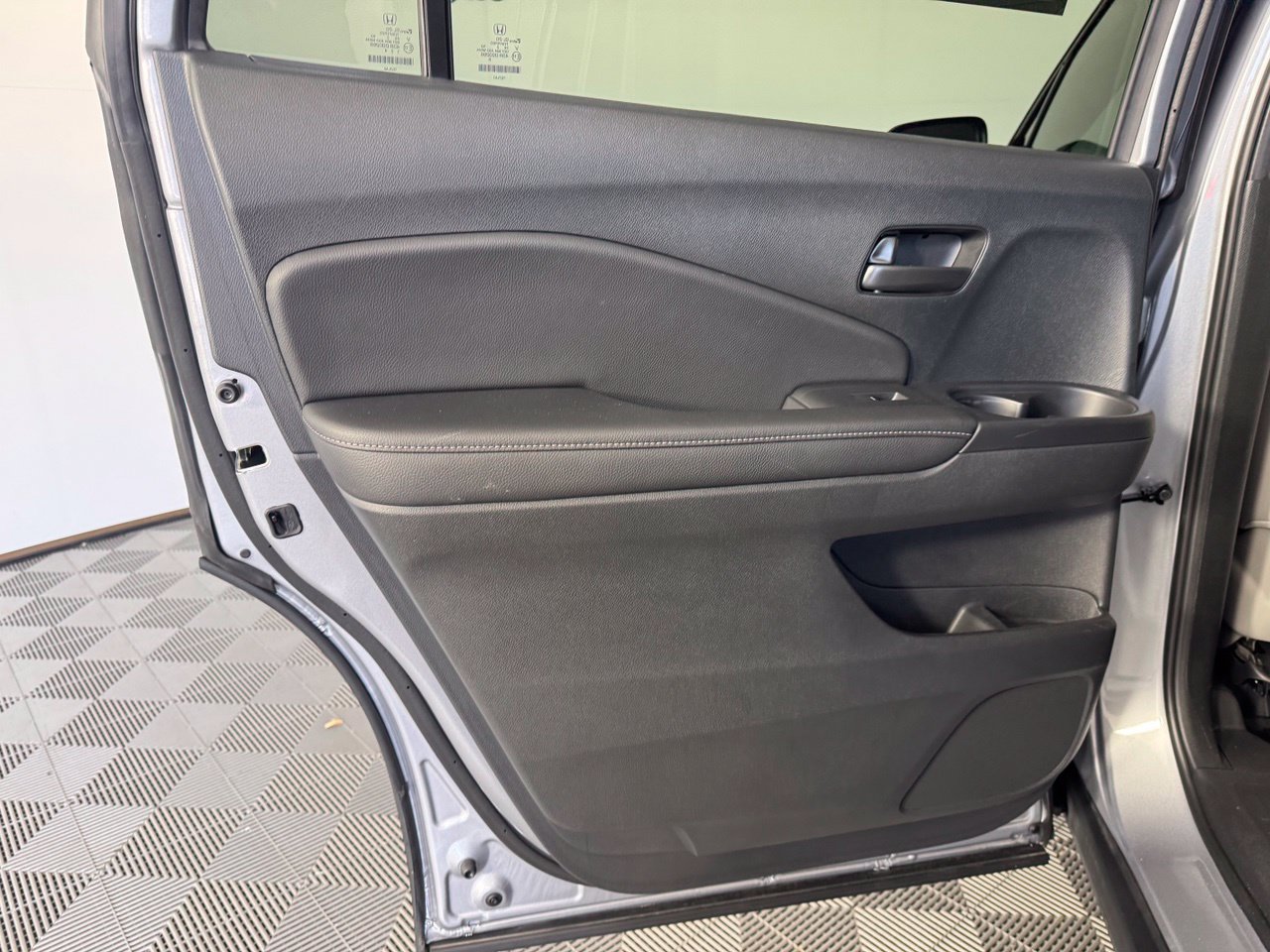 Used 2022 Honda Passport EX-L image 25