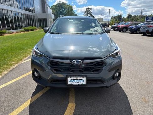 Used 2024 Subaru Crosstrek 2.0i Premium AWD/4WD image 2