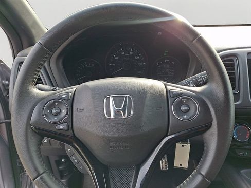 Used 2020 Honda HR-V Sport image 18