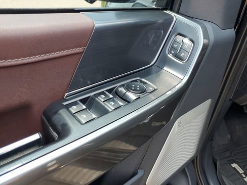 Used 2023 Ford F150 Lariat w/ Equipment Group 502A High image 13