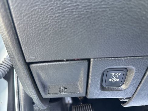 Used 2022 RAM 2500 Laramie image 34