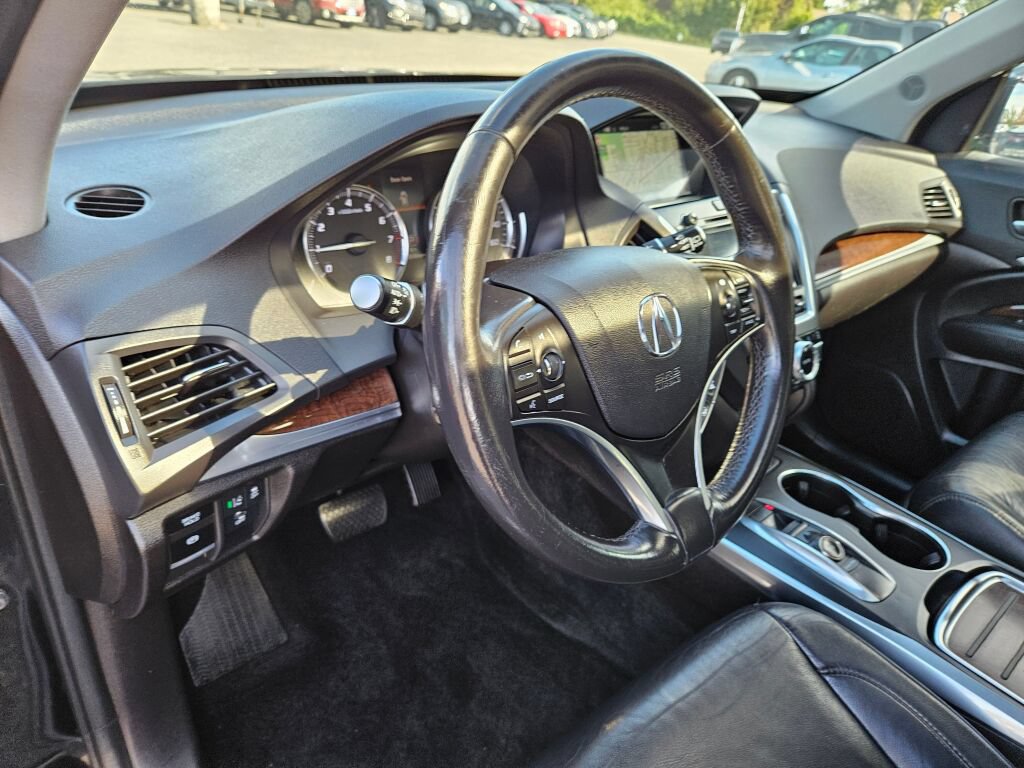 Used 2017 Acura MDX w/ Technology Package AWD/4WD image 16