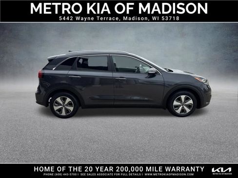 Used 2018 Kia Niro EX Premium FWD image 7