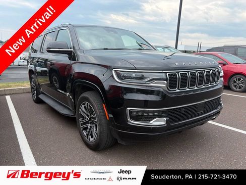 Used 2025 Jeep Wagoneer L 4WD w/ Premium Group I image 1