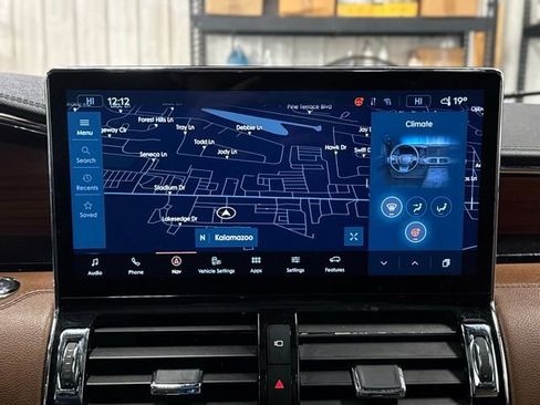 Certified 2024 Lincoln Navigator L Reserve image 40