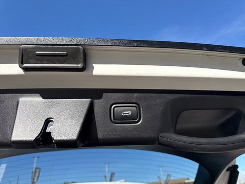 Used 2023 Hyundai Tucson SEL w/ Convenience Package image 9